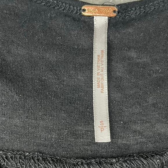 Free People Linen Blend Cold Shoulder Black Shirt Top Flowy Beach Coastal Size S - Picture 3 of 5